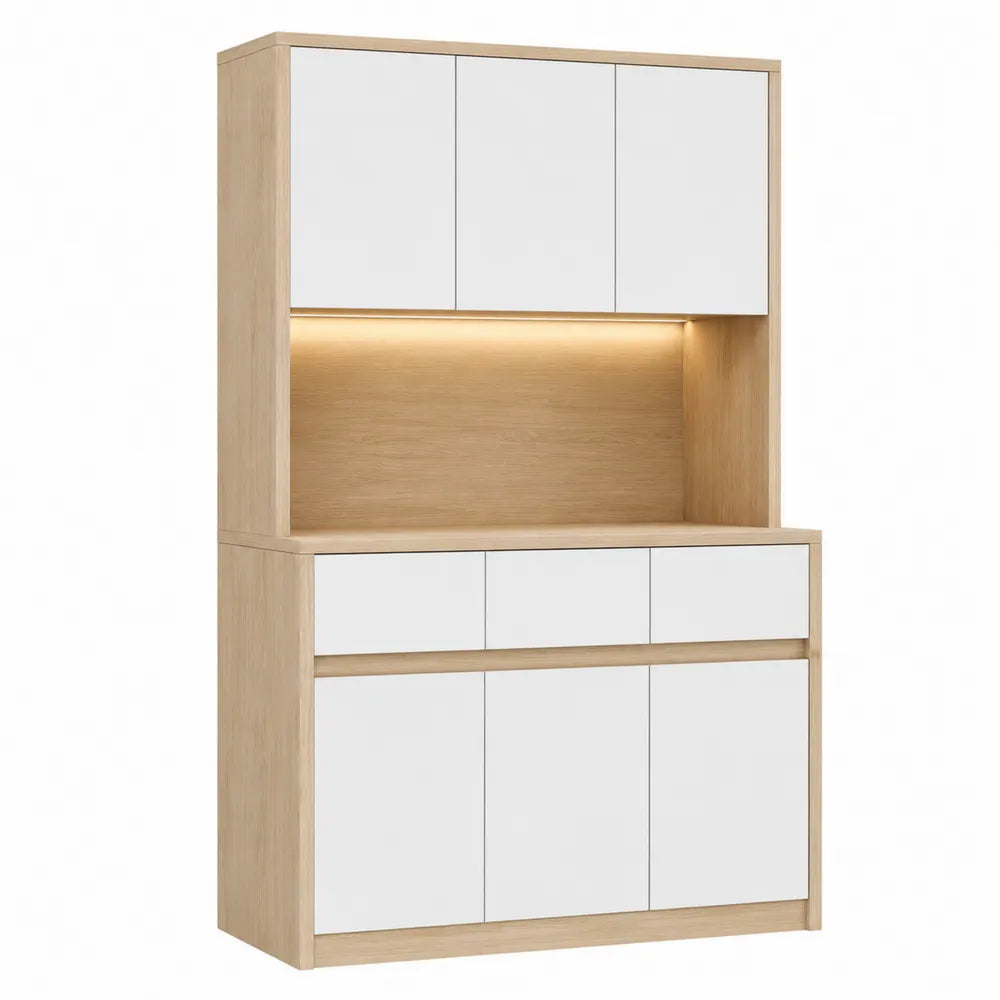 Credenza alta in legno e MDF con ante bianche e luce integrata